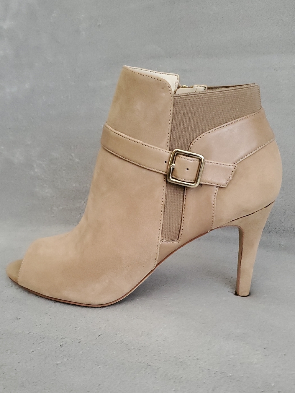 🆕️ MARC FISHER Shimmie Tan Suede Peep-Toe Buckle Strap Heeled Booties SIZE: 10M